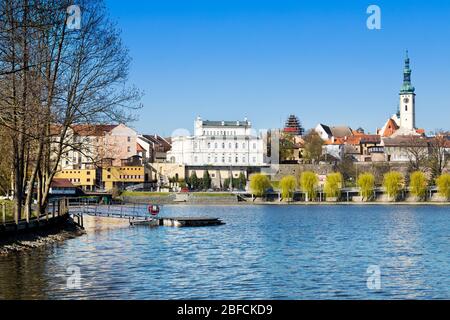 rybnik Jordan a historické centrum, Tábor, Jižní Čechy, Česká republika / Jordan lago e centro storico della città di Tabor, regione della Boemia meridionale, Foto Stock