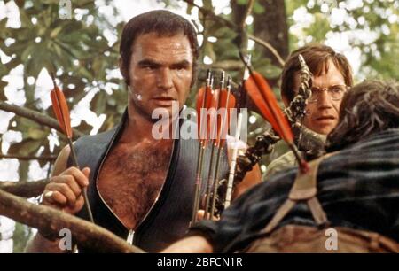 LA DELIVERANCE 1972 Warner Bros film con Burt Reynolds a sinistra e Jon Voight Foto Stock