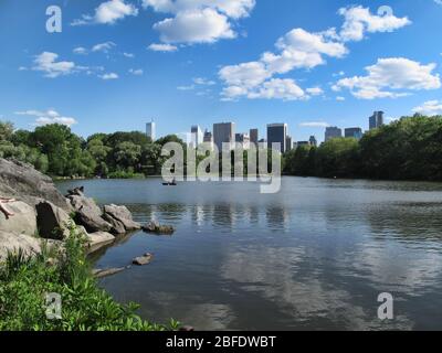 Lo stagno a Central Park a Manhattan, New York City Foto Stock