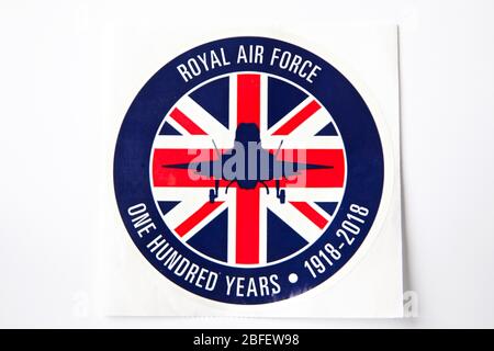 100 anni di adesivo Royal Air Force con il nuovo Lockheed Martin F-35B Lightning II RAF Foto Stock