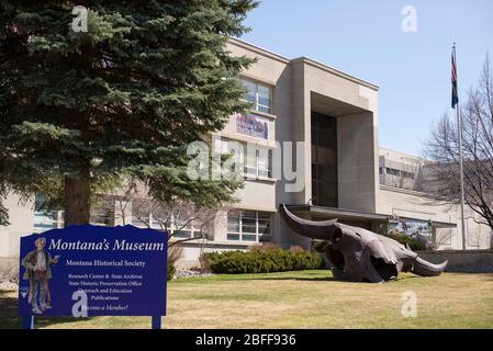 Helena, Montana - 8 aprile 2020: Il museo del Montana, edificio di uffici della Società storica nel centro di Helena, situato in Piazza del Campidoglio. una ag governativa Foto Stock