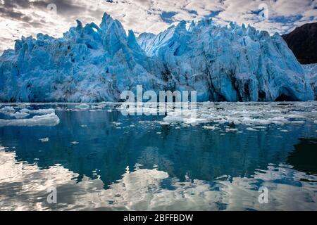 Ghiacciaio Amalia ai margini del canale del Sarmiento - ghiacciaio Skua - Parco Nazionale Bernardo o'Higgins in Patagonia Cile fiordi vicino a Puerto Natales, C. Foto Stock