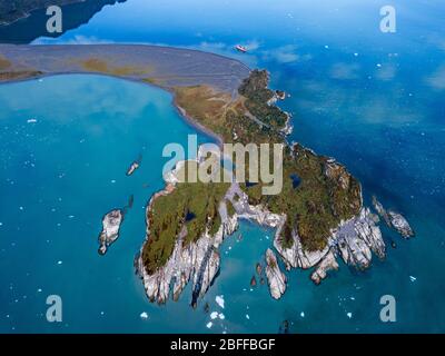 Vista aerea del ghiacciaio Amalia sul bordo del canale del Sarmiento - Ghiacciaio Skua - Parco Nazionale Bernardo o'Higgins in Patagonia Chile fiordi vicino pu Foto Stock