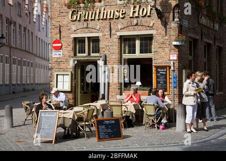 Gruuthuse Hof Restaurant a Mariastraat, Bruges, Fiandre Occidentali, Belgio, Europa Foto Stock