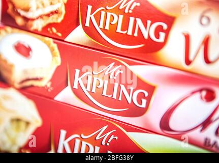 Immagine illustrativa del marchio Premier Foods MR Kipling. Premier Foods ha annunciato oggi un aumento del 4.5% del profitto dell'anno e prevede ulteriori guadagni i Foto Stock