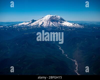 Lato nord di Mount Rainer nello stato di Washington Foto Stock