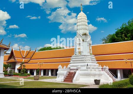 Tempio di Wat Mahathat Yuwarat a Bangkok, Thailandia. Foto Stock