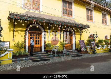 Kochi, Kerala - 30 dicembre 2019: Natale e Capodanno edificio decorato a Fort kochi, kerala india Foto Stock