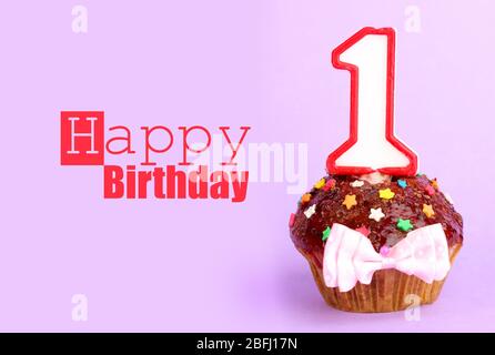 Torta di compleanno cartolina.compleanno con cioccolato Foto Stock