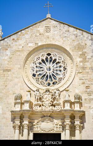 Rosone della Cattedrale Cattolica Romana di Santa Maria Annunziata a Otranto, Puglia Foto Stock