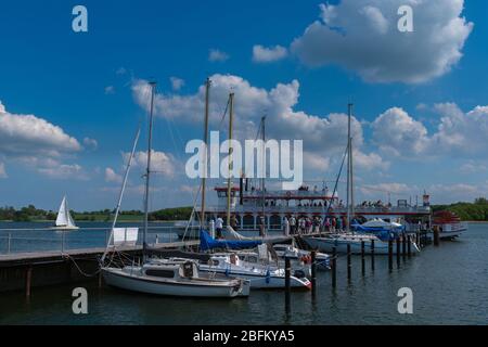 Lindaunis sul fiordo di Schlei, paesaggio di Angeln, Schleswih-Holstein, Germania del Nord, Europa Centrale Foto Stock