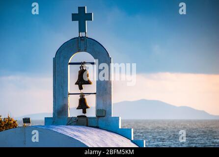 La cappella di Agia Marina (Saint Marina) situato vicino al villaggio costiero Archangelos a Lakonia, Peloponneso, Grecia Foto Stock