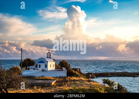 La cappella di Agia Marina (Saint Marina) situato vicino al villaggio costiero Archangelos a Lakonia, Peloponneso, Grecia Foto Stock