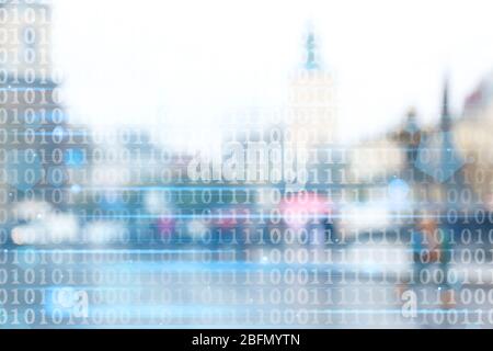 Sfocare lo sfondo astratto dei popoli con il codice binario. Concetto di tecnologia Foto Stock