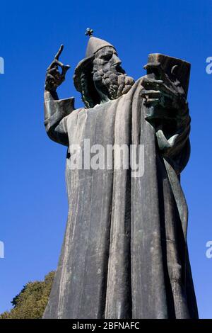 Statua di Marko Marnli da Ivan Mestrovic, Split, Croazia, Europa Foto Stock