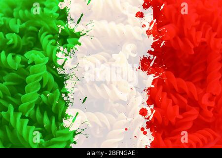 Bandiera italiana su sfondo pasta Foto Stock