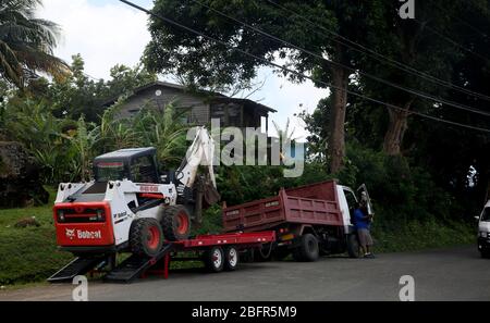 Grenada Digger è caricato vicino al Grand Etang National Park aka Grand Etang Forest Reserve Foto Stock