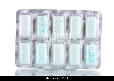 Blister con 10 gomme da masticare, isolato su bianco Foto Stock