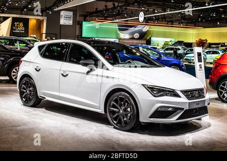 Bruxelles, Belgio, 2020 gennaio Seat Leon, Brussels Motor Show, terza generazione lifting, Typ 5F, berlina compatta costruita da sedile spagnolo Foto Stock