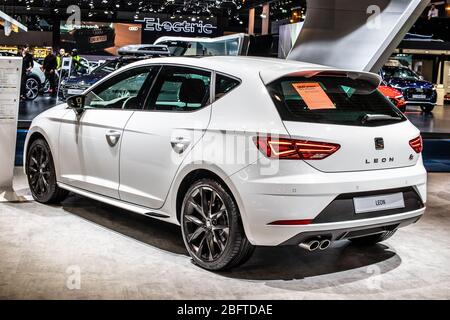 Bruxelles, Belgio, 2020 gennaio Seat Leon, Brussels Motor Show, terza generazione lifting, Typ 5F, berlina compatta costruita da sedile spagnolo Foto Stock