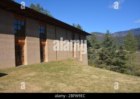 L'Aman Lodge a Gangtey è stato progettato da Kerry Hill. Foto Stock