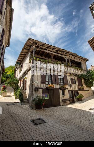 Bourg castral de Cancon, nel centro storico di Cancon, situato nel dipartimento di Lot-et-Garonne della regione francese Aquitania, Francia, Europa Foto Stock