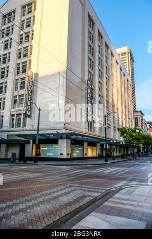 Strada vuota nel centro di Seattle a causa di Coronavirus Stay at Home Order Foto Stock