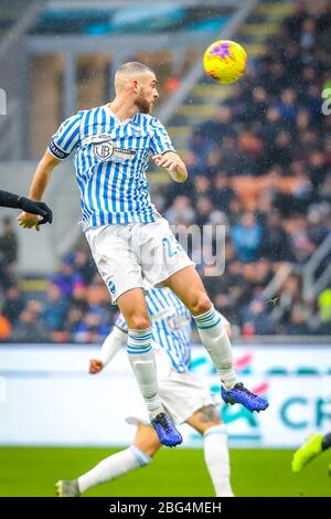 Milano, Italia. 01 gennaio 2020. Francesco Vicari di Spal nel calcio italiano Serie A stagione 2019/20 di Spal - Photo credit Fabrizio Carabelli /LM Credit: Independent Photo Agency/Alamy Live News Foto Stock
