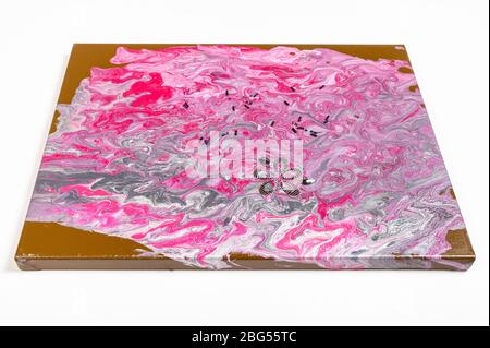 pittura senza cornice con immagine acrilica rosa e argento decorata da perle su sfondo bianco Foto Stock