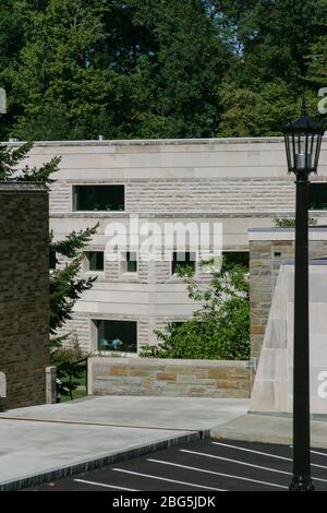 Cortile a Ives Hall, Cornell University, Ithaca, NY Foto Stock