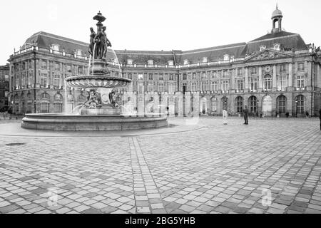 Place De la Bourse a Bordeaux, Francia. Patrimonio mondiale dell'UNESCO Foto Stock