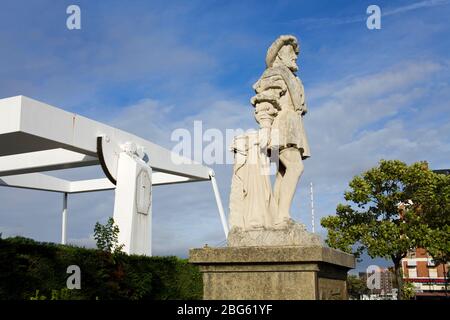 Ponte levatoio sulla statua di Lambardie Quay & Francoise de Grace, le Havre, Normandia, Francia, Europa Foto Stock