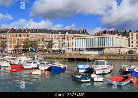 Barche a Saint Francois trimestre,Le Havre,Normandia,Francia,l'Europa Foto Stock