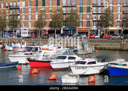 Barche a Saint Francois trimestre,Le Havre,Normandia,Francia,l'Europa Foto Stock