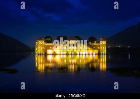 Jal Mahal Palazzo d'acqua. Jaipur, Rajasthan, India Foto Stock