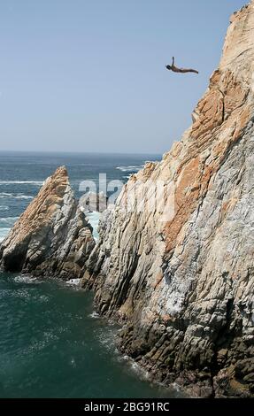 Cliff Diver, Acapulco, Guerrero, Messico Foto Stock