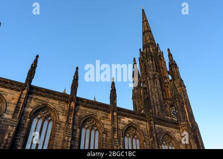 The Hub on the Royal Mile di Edimburgo, precedentemente Church of Scotland Highland Tollbooth St John's Church, ora spazio per spettacoli ed eventi. Foto Stock