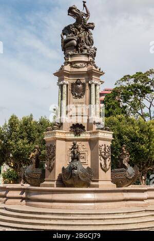 Monumento Abertura dos Portos (apertura del monumento dei porti) situato a Manaus, la capitale dello stato brasiliano di Amazonas. Foto Stock