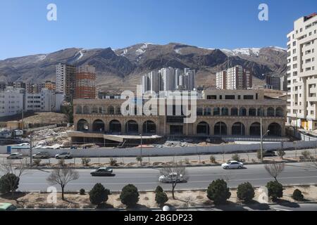 Cantiere a New Shiraz, provincia di Fars, Iran, Persia, Medio Oriente. Foto Stock