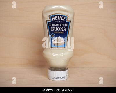 PITTSBURGH, USA - CIRCA APRILE 2020: Bottiglia di maionese Heinz Foto Stock