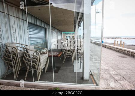 21 aprile 2020: 21 aprile 2020 (Malaga) bar, ristoranti, chioschi nella zona di Palo e Pedregalejo sono tutti chiusi a causa della crisi di Coronavirus. Credit: Lorenzo Carnero/ZUMA Wire/Alamy Live News Foto Stock