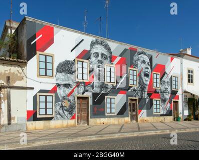 Street Art di calciatori portoghesi, Portimao, Algarve, Portogallo, Europa Foto Stock