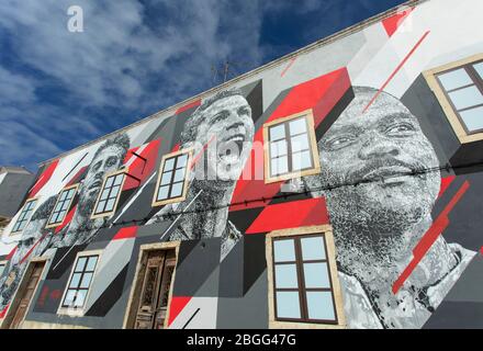 Street Art di calciatori portoghesi, Portimao, Algarve, Portogallo, Europa Foto Stock