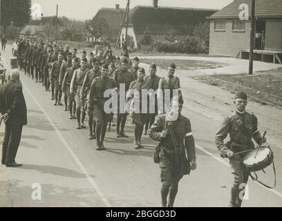 Het sament van de Amsterdam burgerwacht en en seen removement van de politie Foto Stock