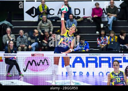 Treviso, Italia. 01st Jan, 2020. indre sorokaite (conegliano) durante la stagione Italiana Volley Serie A1 Donna stagione 2019/20, Volley Campionato Italiano Serie A1 Campionato Donna a Treviso, Italia, Gennaio 01 2020 Credit: Independent Photo Agency/Alamy Live News Foto Stock