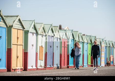 Brighton UK, 20 aprile 2020: Questa mattina, allenarsi sul lungomare di Hove Foto Stock