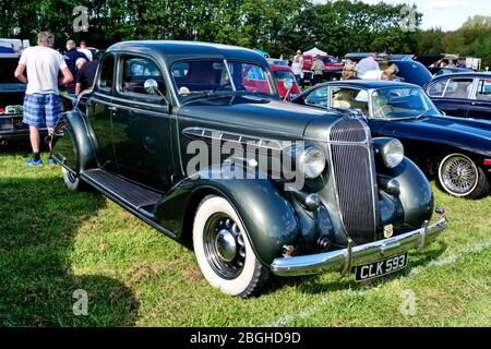 Westbury, Wiltshire / Regno Unito - 1 settembre 2019: A 1936 Chrysler Wimbledon (CLK 593) al White Horse Classic & Vintage Vehicle Show 2019 Foto Stock