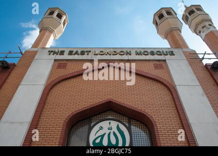 82 92 architettura facciata in mattoni elevazione   Whitechapel Road, Shadwell, Londra E1 1JQ di John Gill Associates Foto Stock