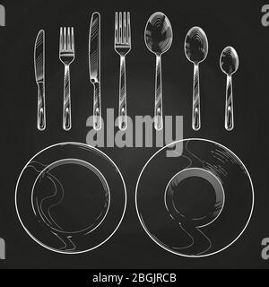 Coltello vintage, forchetta, cucchiaio e piatti in stile incisione su schizzi. Posate da disegno a mano isolate sulla lavagna. Illustrazione vettoriale Illustrazione Vettoriale