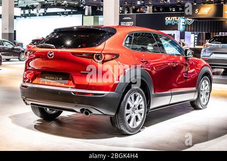 Bruxelles, Belgio, 09 gennaio 2020: Mazda CX-30 Skyactiv Technology al Salone di Bruxelles, SUV crossover subcompatto prodotto in Giappone da Mazda Foto Stock